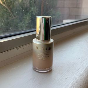 Stila Aqua Glow Serum foundation